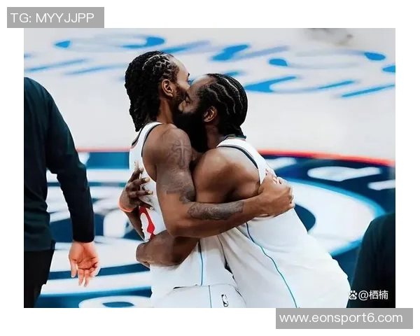 保罗退役引发热议一代人的青春记忆与篮球传奇的告别 保罗退役引发热议一代人的青春记忆与篮球传奇的告别